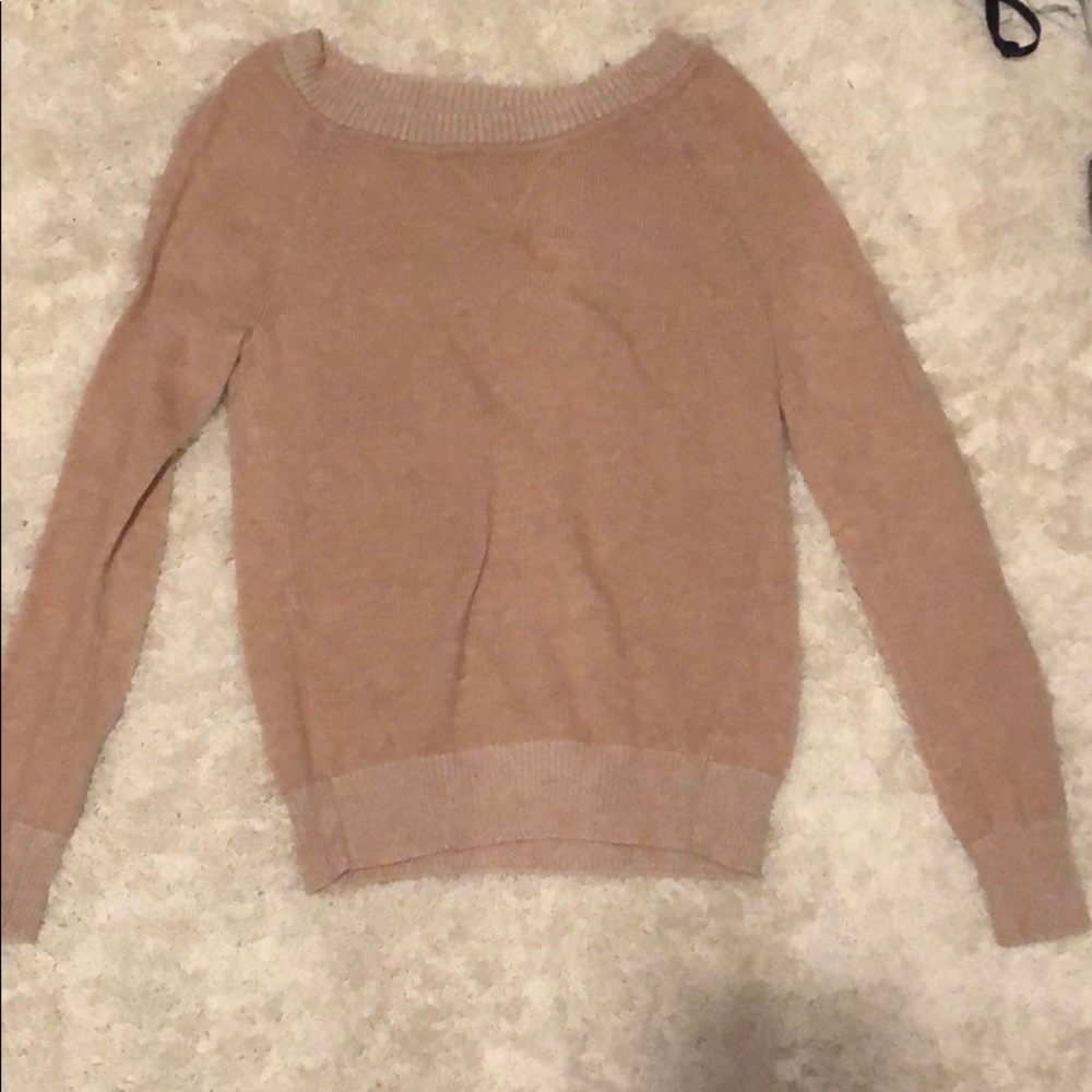 GAP beige pullover sweater